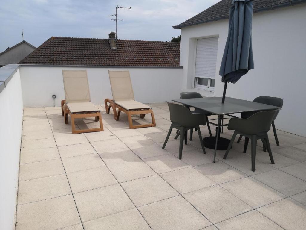 Place Alexandre Stanier Apt N 7 Avec Terrasse Asnelles Exteriör bild